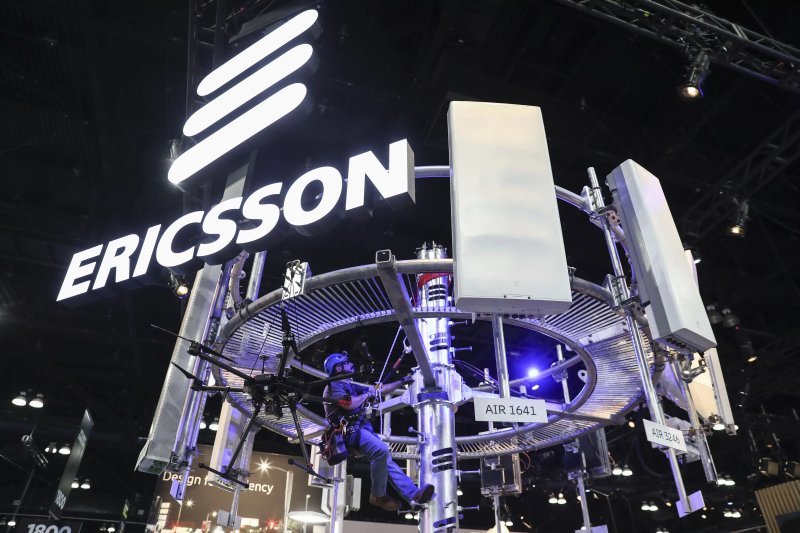 Ericsson posts strong profit, unveils buyback plan
