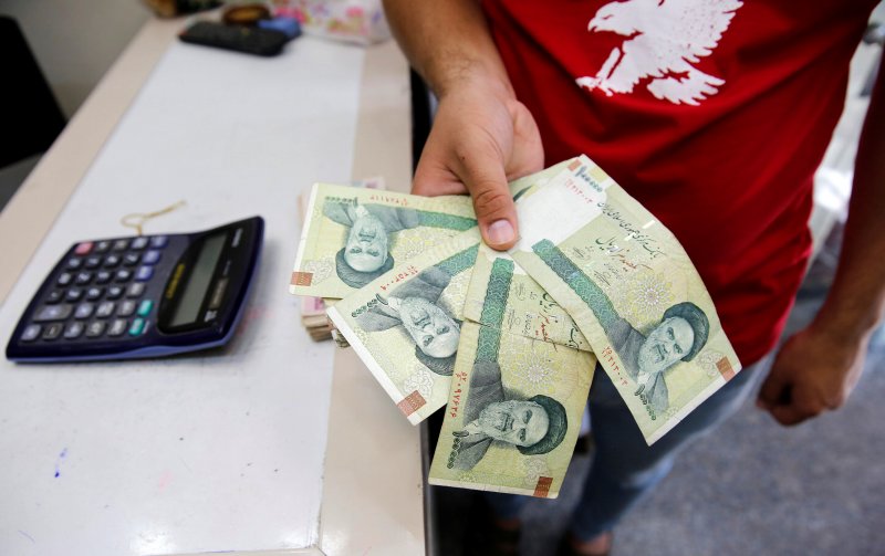 Iran’s rial hits record low against US dollar 