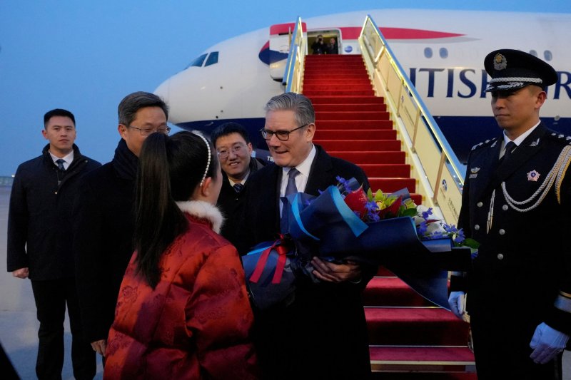 UK PM Starmer lands in China for landmark three-day visit -  VIDEO 