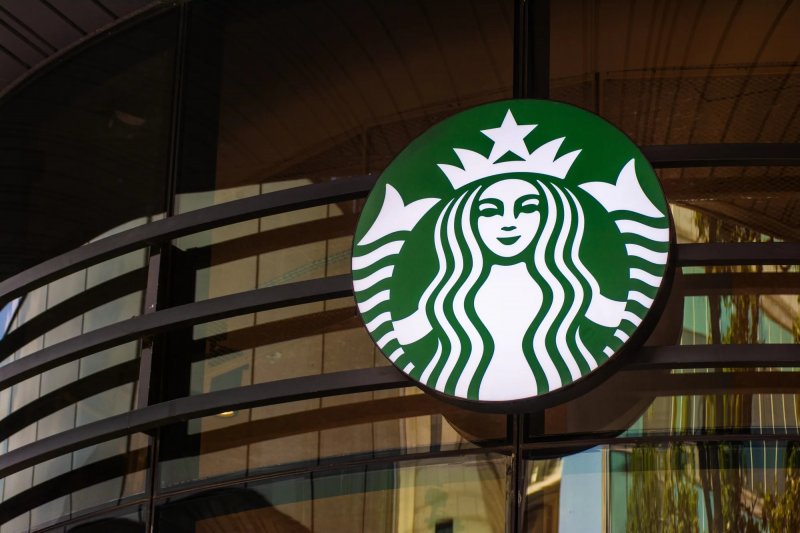 Starbucks posts first US sales growth in two years
