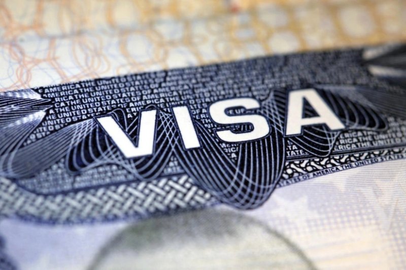 Azerbaijan proposes visa-free travel for Bosnian citizens