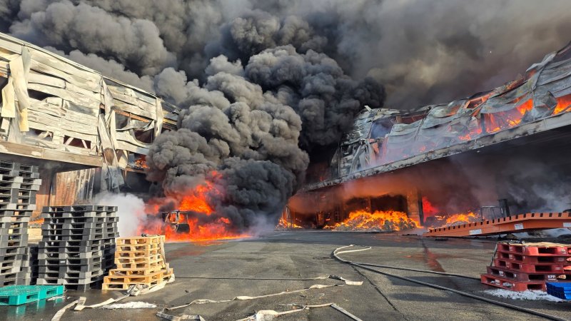 Factory fire in S. Korea leaves three foreign workers missing