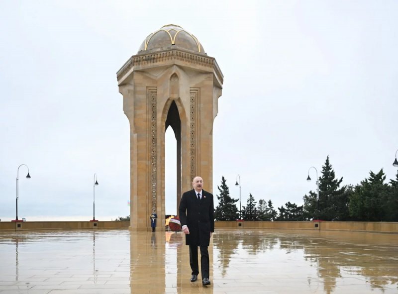 News about -  President Ilham Aliyev paid tribute to 20 January martyrs  