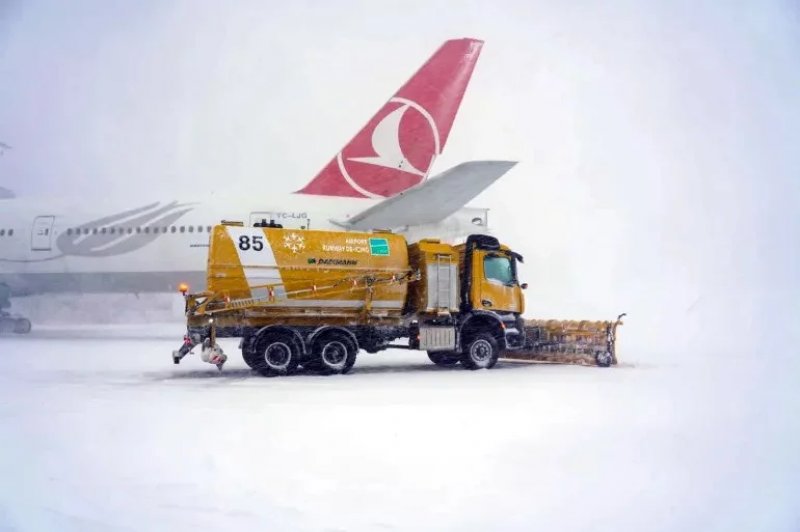 78 flights cancelled at Istanbul airports due to bad weather