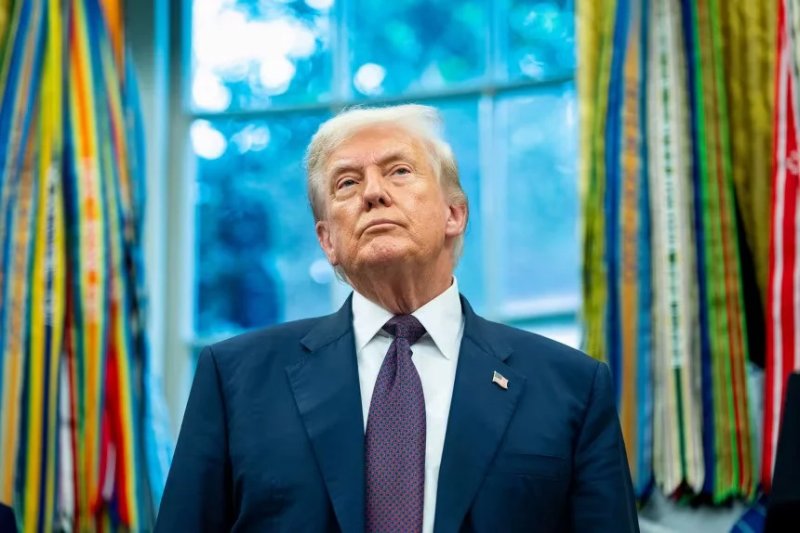 Trump vows tariffs on eight European nations over Greenland 