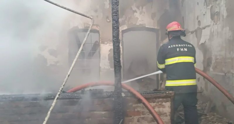 Fire at three homes in Ganja brought under control 
