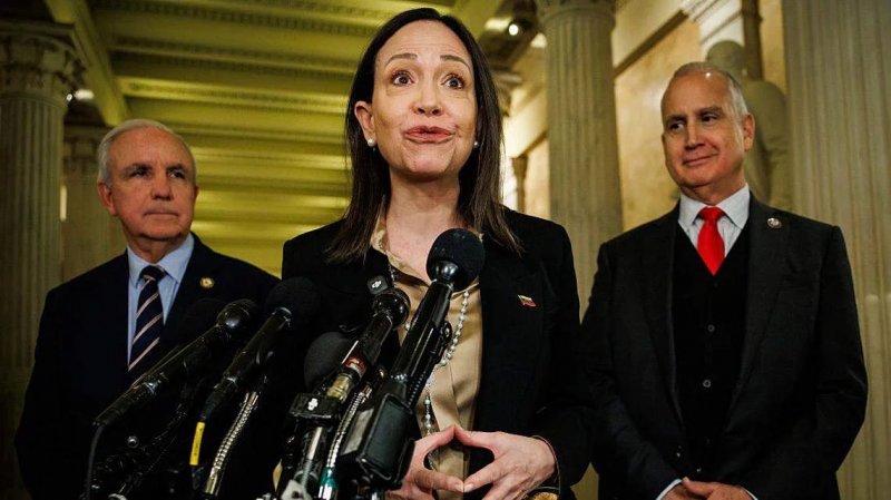 Machado supports U.S. transition plan