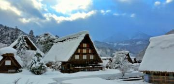 Over 100 shelter overnight at Japan shrine due to snow 