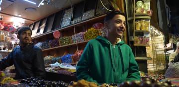 Syria introduces new currency, removes Assad family images 