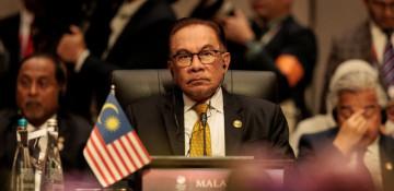 Malaysian PM urges faster digitalization in govt 