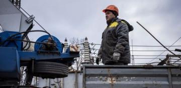 Russia targets Ukraine energy facilities with drones, artillery