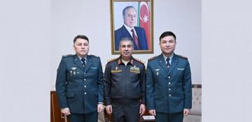 Azerbaijan, Kazakhstan explore military cooperation prospects