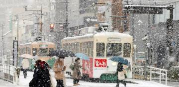 Japan on alert as heavy snowfall looms