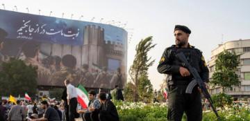 Iran's Guards arrest foreigner accused of spying for Israel