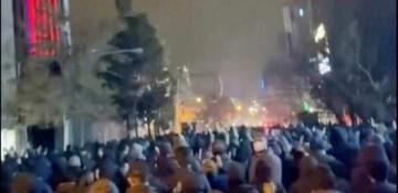 Iran declares three days of mourning as protests death toll grows