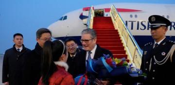 UK PM Starmer lands in China for landmark three-day visit -  VIDEO 