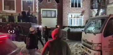 Car slams into Chabad World Headquarters in New York; driver detained