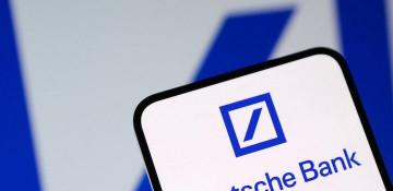 Deutsche Bank posts record profit amid money-laundering probe 