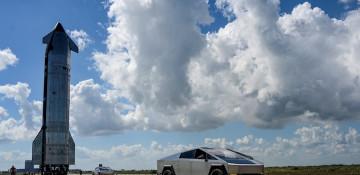 Elon Musk’s SpaceX weighs potential merger with Tesla