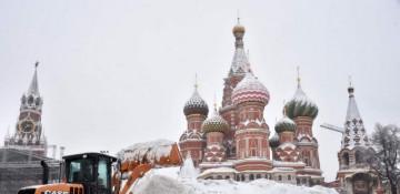 Moscow sees heaviest snowfall in over 200 years