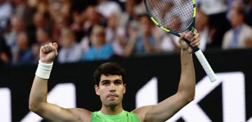 Alcaraz outlasts Zverev to reach Australian Open final