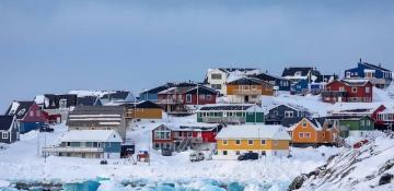 Finland sends two officers to Greenland 