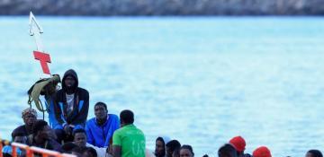 Spanish government moves to regularise half a million undocumented migrants