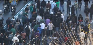 Iran: Revolutionary Guard volunteer reportedly killed during widening protests
