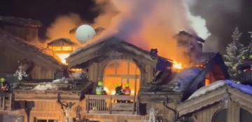 Fire forces evacuation of luxury hotel in French Alps -  VIDEO 