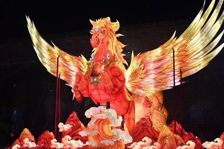 Galloping through cultures: How horses connect humanity