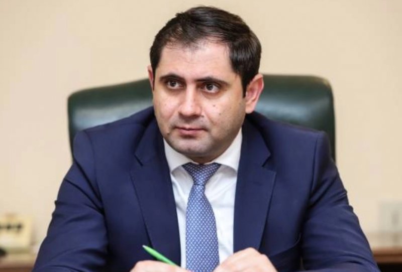 Armenian minister says no arms race with Azerbaijan planned