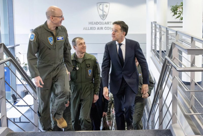 NATO chief visits Allied Air Command in Ramstein