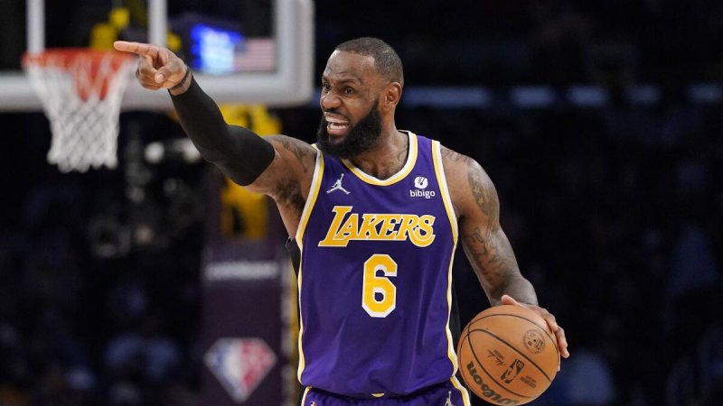 LeBron James earns record 22nd straight NBA All-Star nod