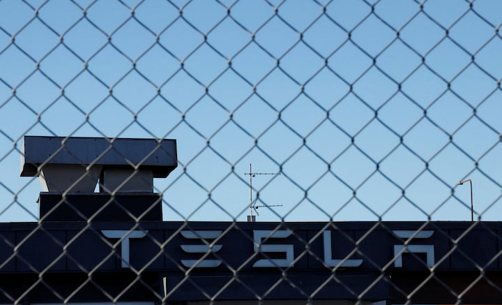 Tesla Europe registrations show weak January recovery 