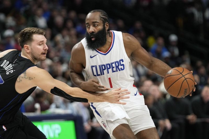 Clippers, Harden weigh options ahead of NBA trade deadline