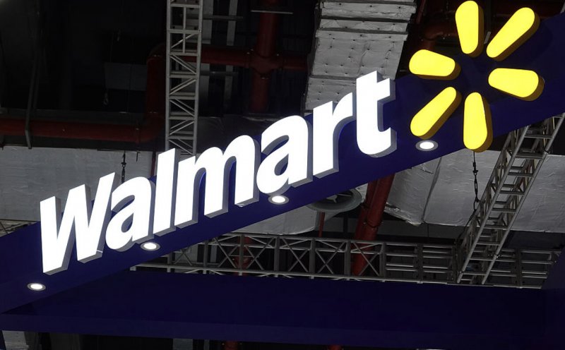 Walmart surpasses $1 trillion market value milestone 