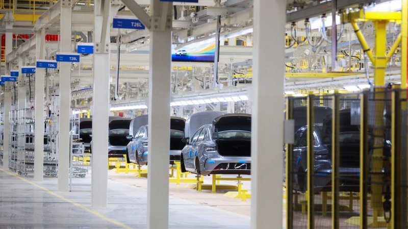 BYD targets Brazil car sales crown with local production