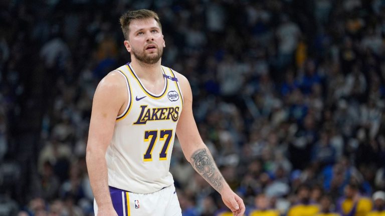 Doncic exits early with leg soreness as Lakers beat 76ers