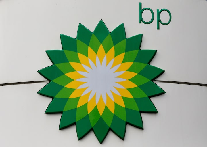 BP rejects national oil labor deal, union warns of strike