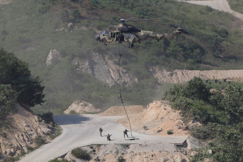 Military helicopter crashes in S. Korea