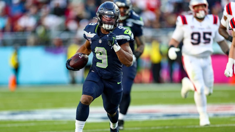  Kenneth Walker III wins historic Super Bowl MVP