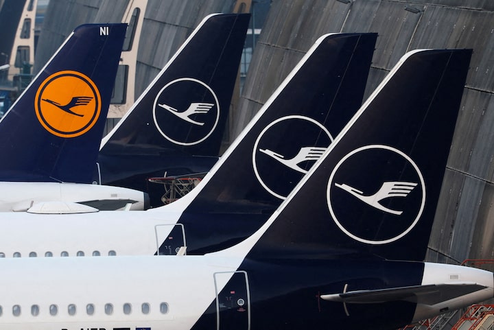 Hundreds of Lufthansa flights cancelled amid strikes 