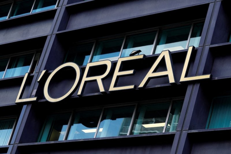 L’Oréal shares seen falling after sales miss