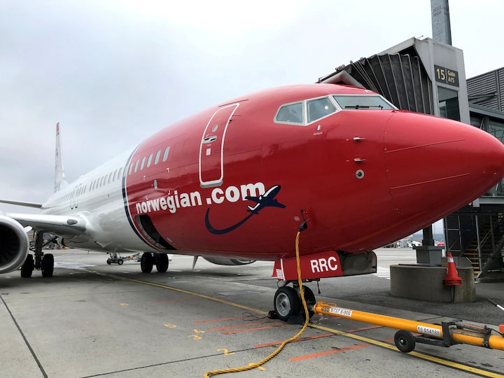 Norwegian Air sticks with paid Wi-Fi, skips Starlink
