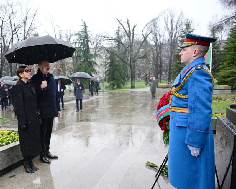 News about -  President Aliyev visits monuments to Azerbaijan's National Leader Heydar Aliyev, prominent Serbian writer in Belgrade  -PHOTO -VIDEO  