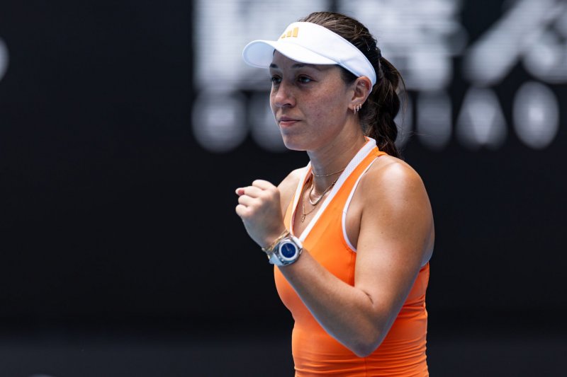 Pegula cruises past Jovic to reach Dubai quarterfinals