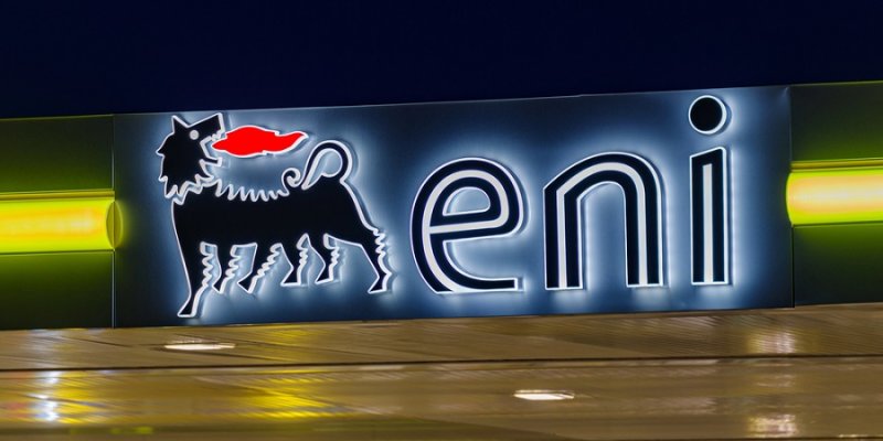 Italian energy group Eni considers return to oil and gas trading