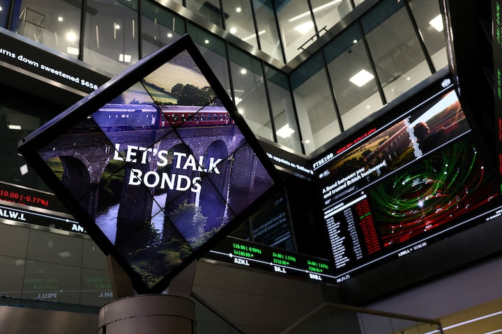 London Stock Exchange launches first private share trade
