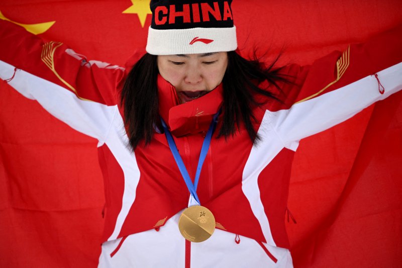 Chinese couple makes Milan-Cortina history with dual aerials golds 
