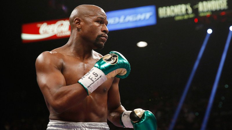 Mayweather announces pro boxing comeback
